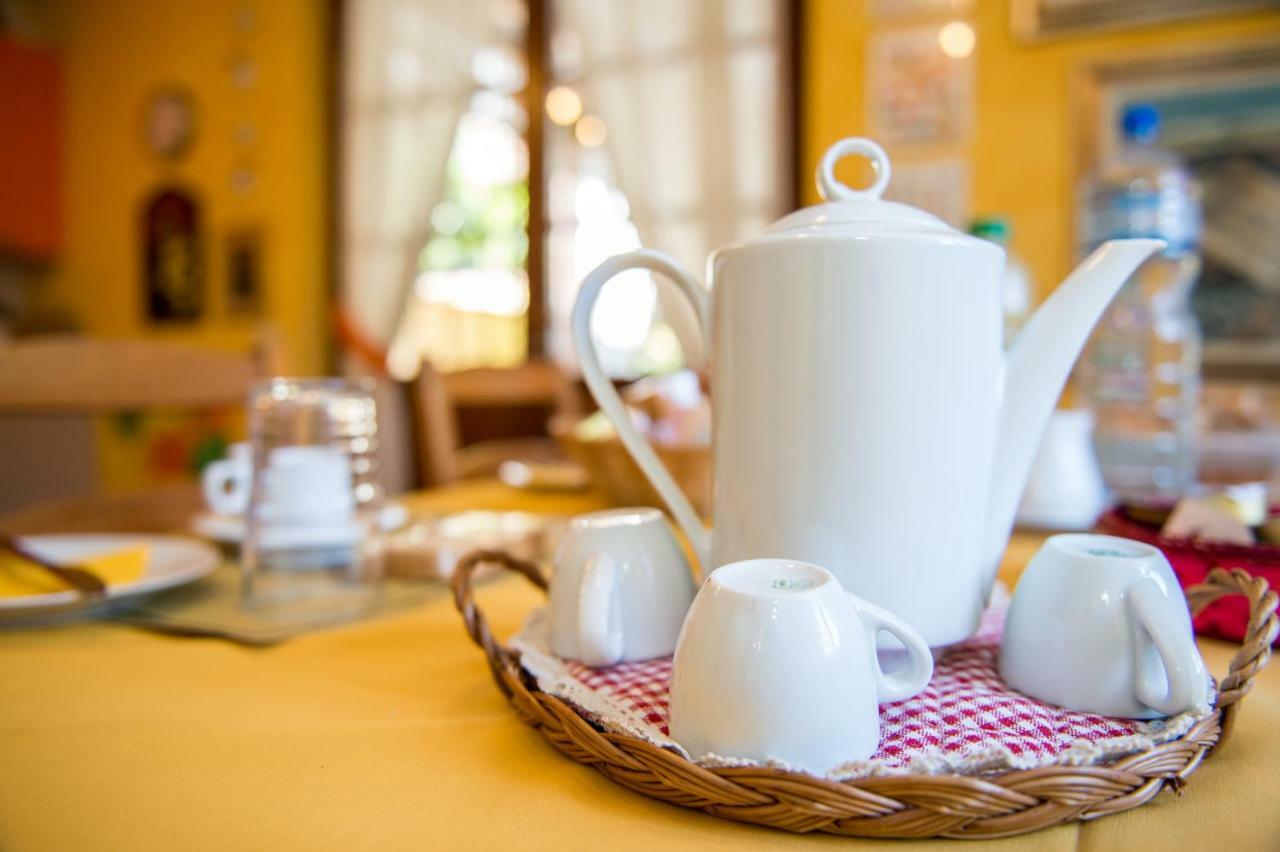 B&B La Rondine Tra Pisa E Lucca San Giuliano Terme Exterior foto